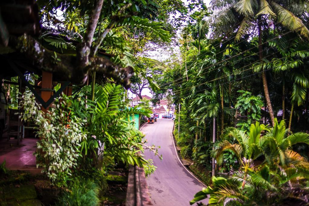 Hotel Gem Land Ratnapura Bagian luar foto