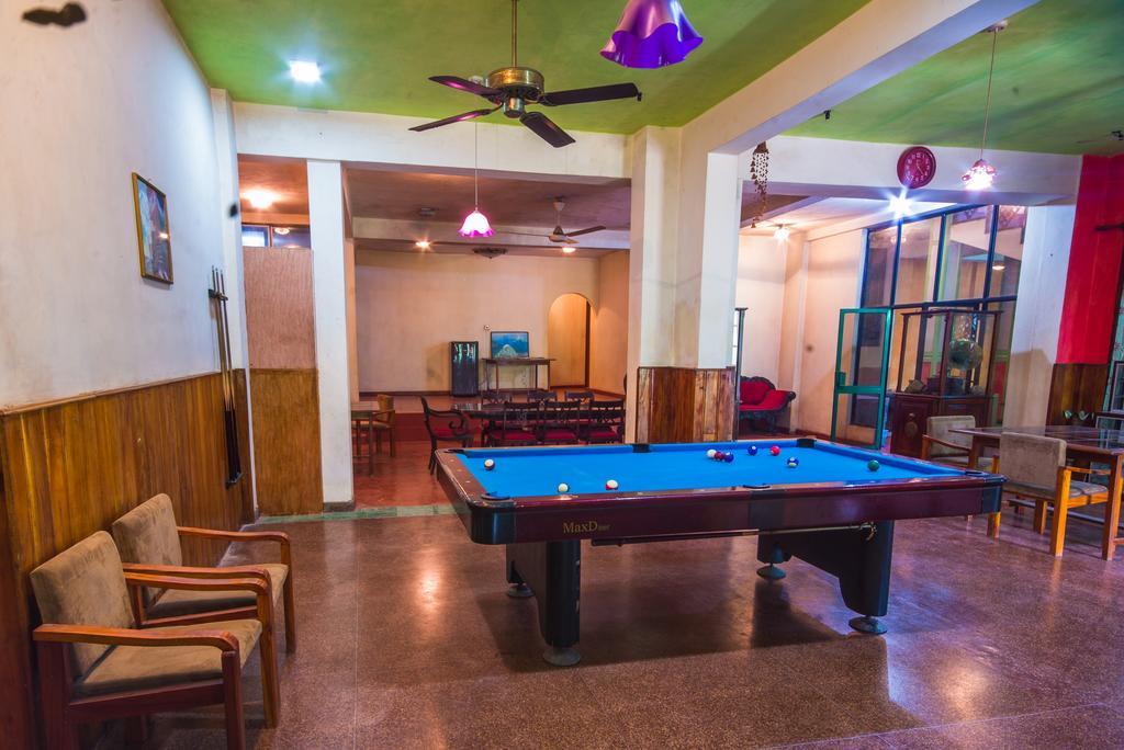 Hotel Gem Land Ratnapura Bagian luar foto