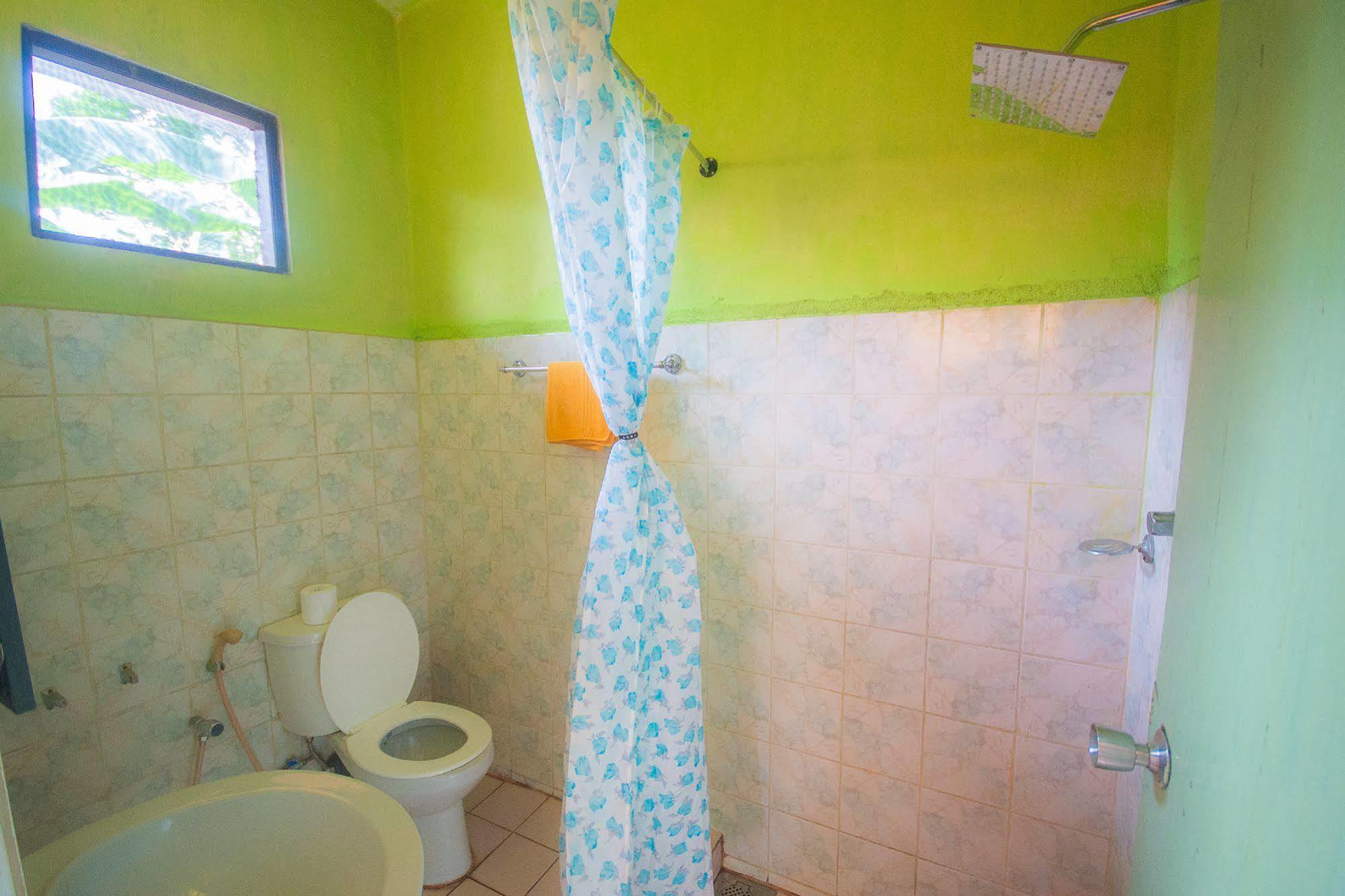 Hotel Gem Land Ratnapura Bagian luar foto